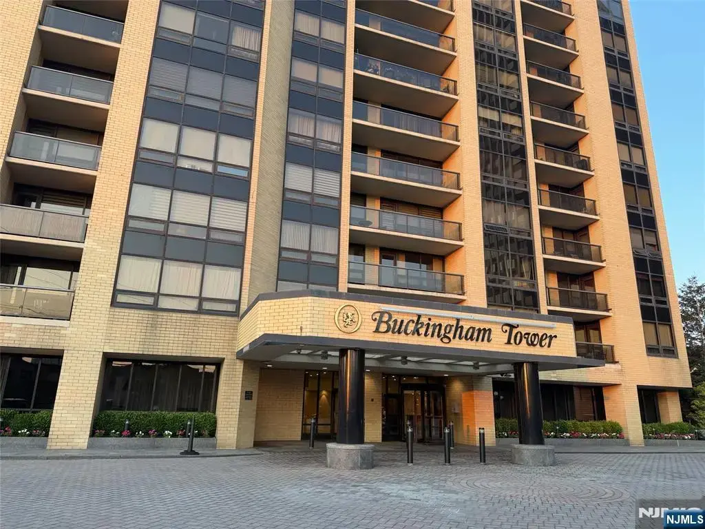 800 Palisade 1506, Fort Lee