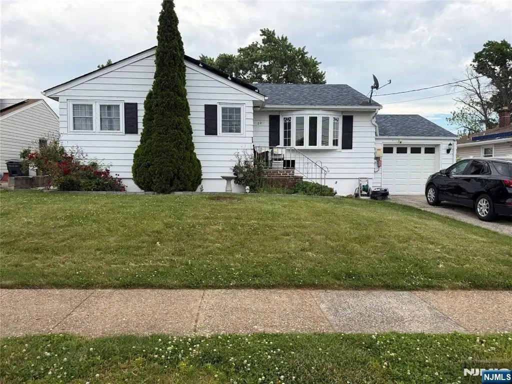 22 Longview Avenue, Carteret