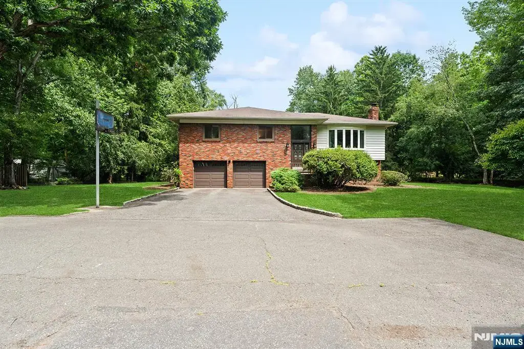 31 Brook Street, Closter
