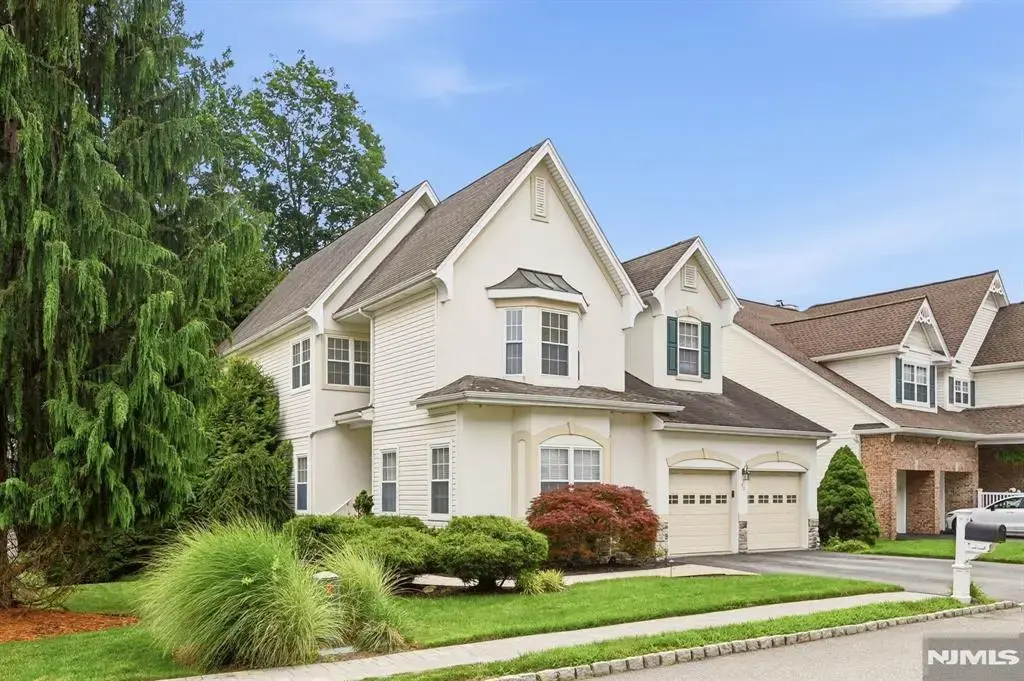 53 Ramapo River Trace, Oakland