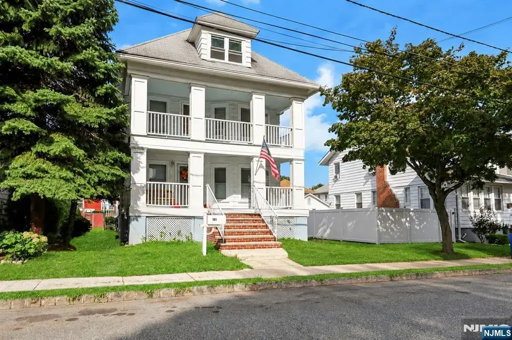 181 Linden Avenue, Belleville