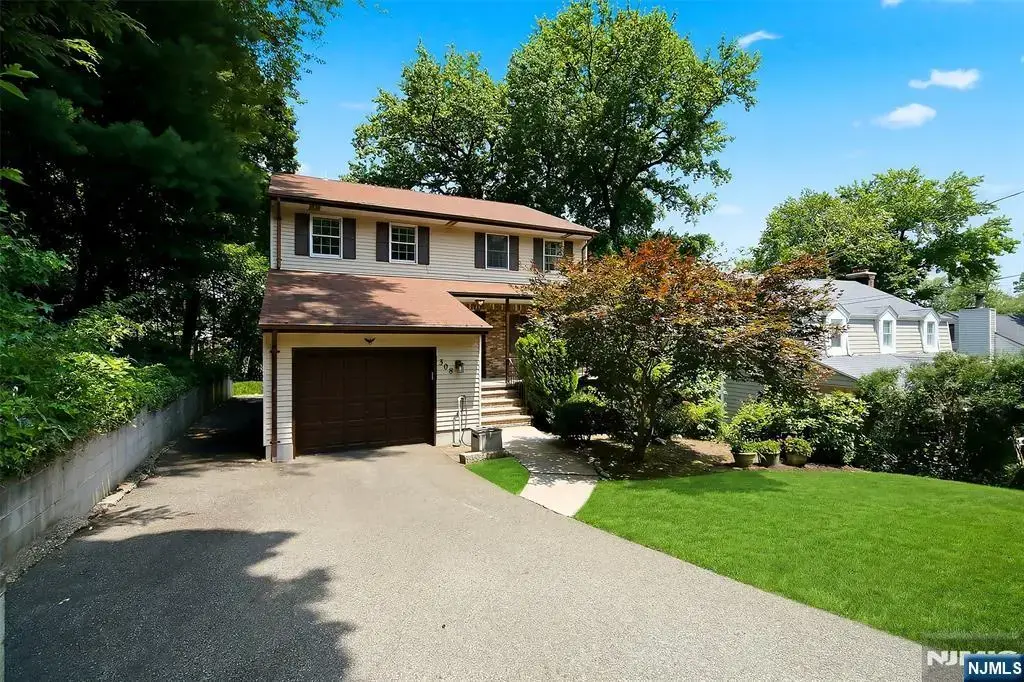 308 Ross Avenue, Hackensack