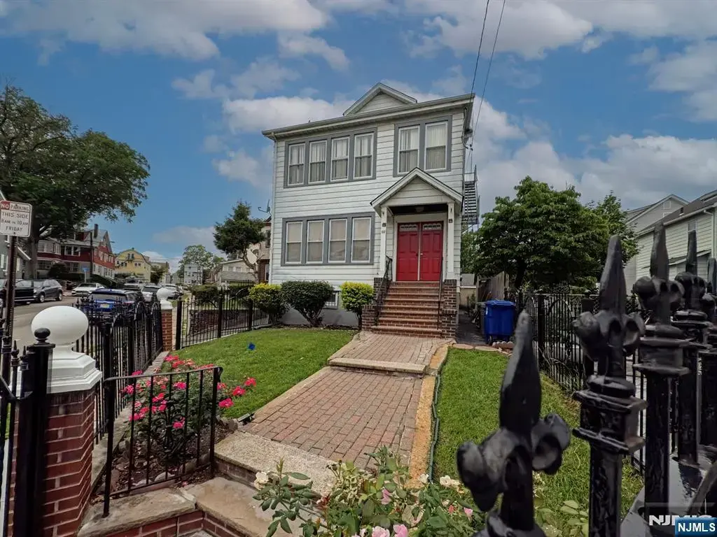 69 Wagner Place, Irvington