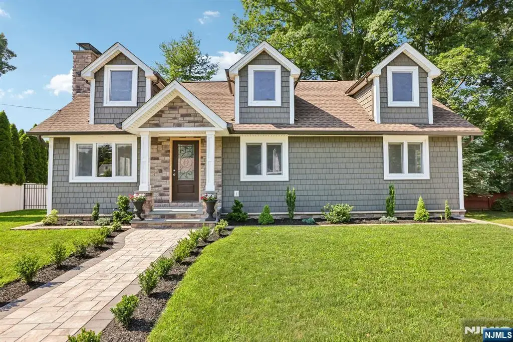 50 Lincoln, Waldwick