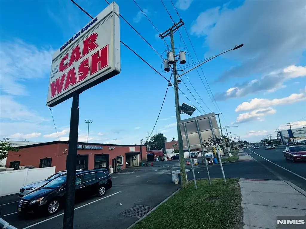 75 W Route 46, Lodi