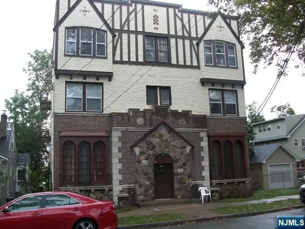 10 Hasbrouck, Hasbrouck Heights