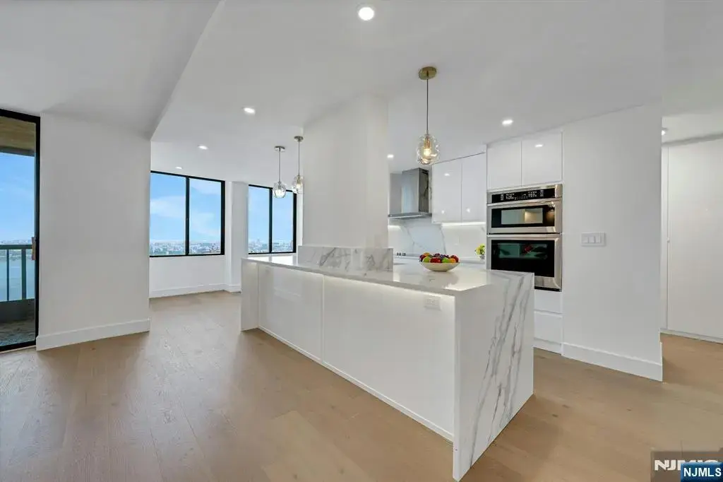 200 Winston 1912, Cliffside Park
