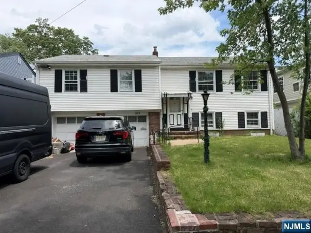 515 Chestnut Street, Roselle