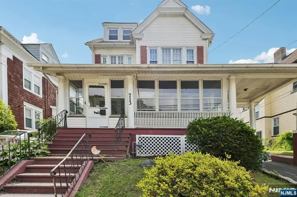 711-713 Degraw Avenue, Newark