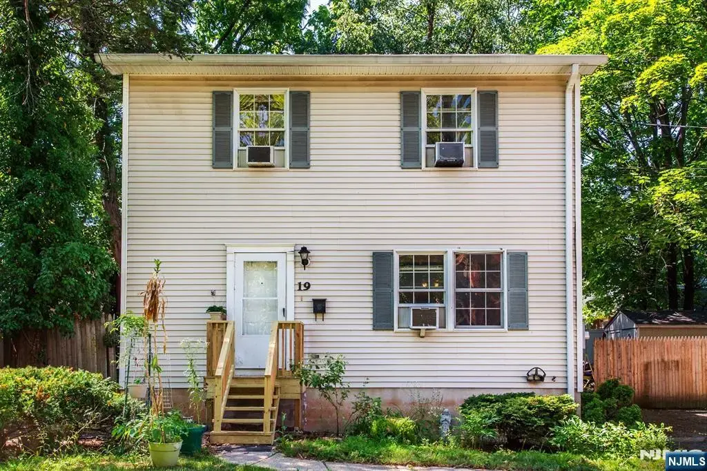 19 Franklin Place, Hackensack