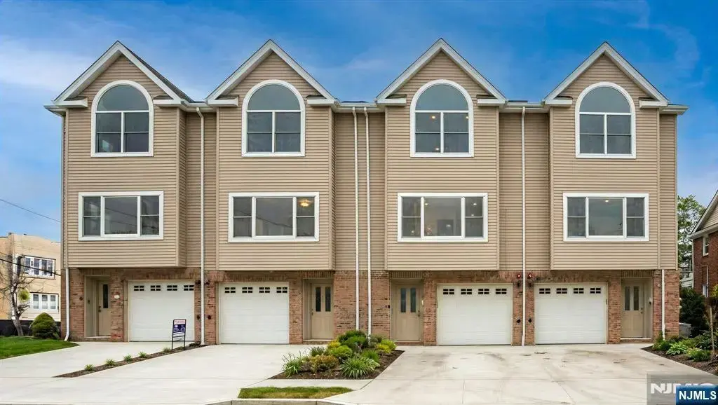 234 5th Street, Fairview