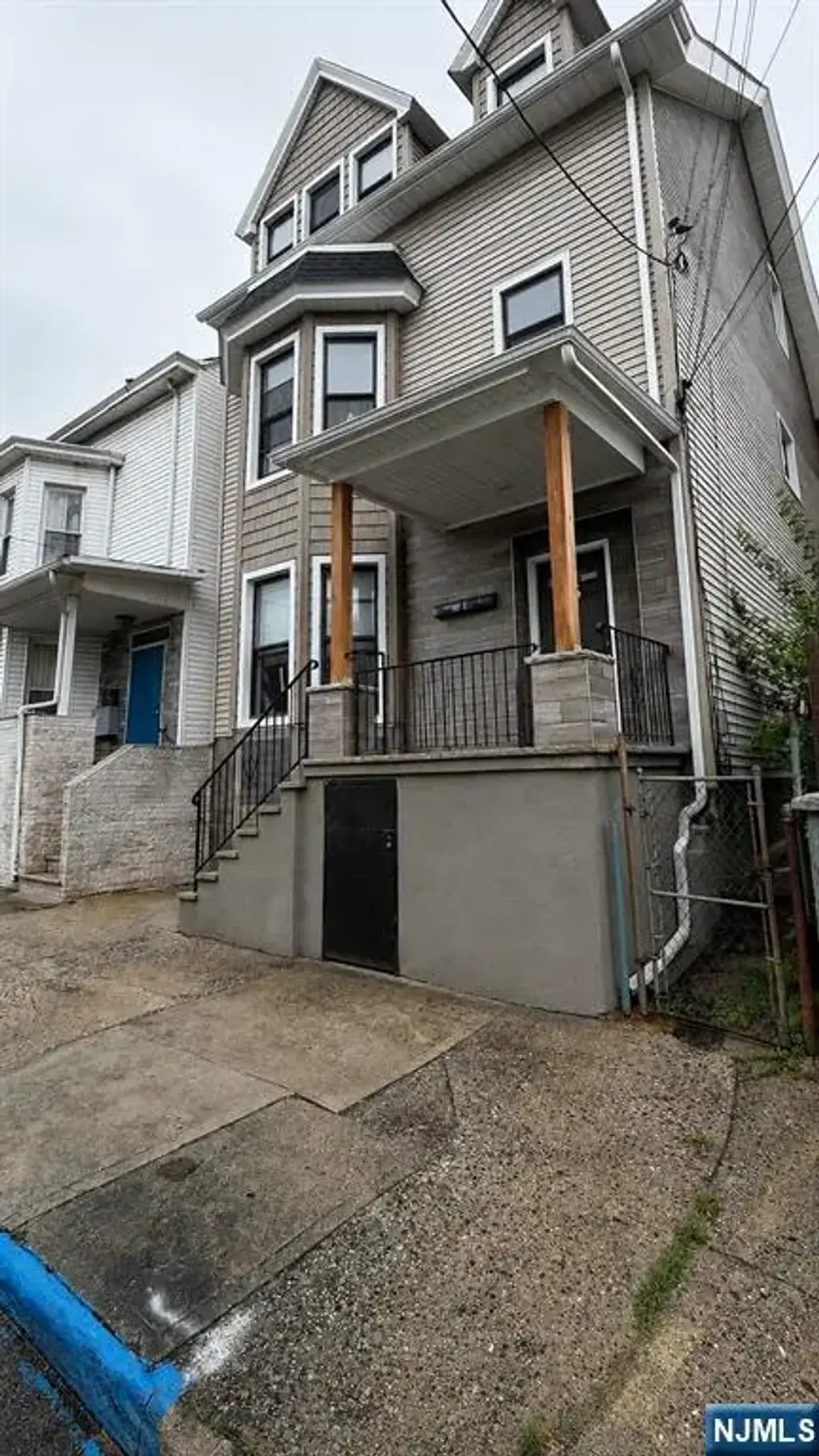 25 Oak 3, Paterson