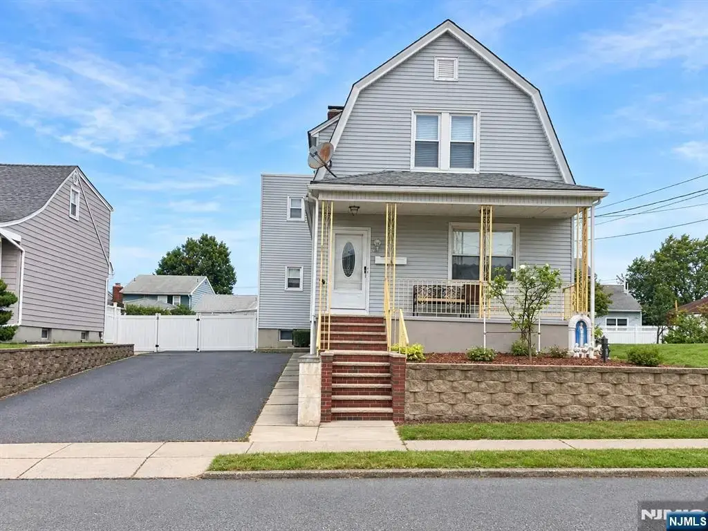 66 Milton, Nutley