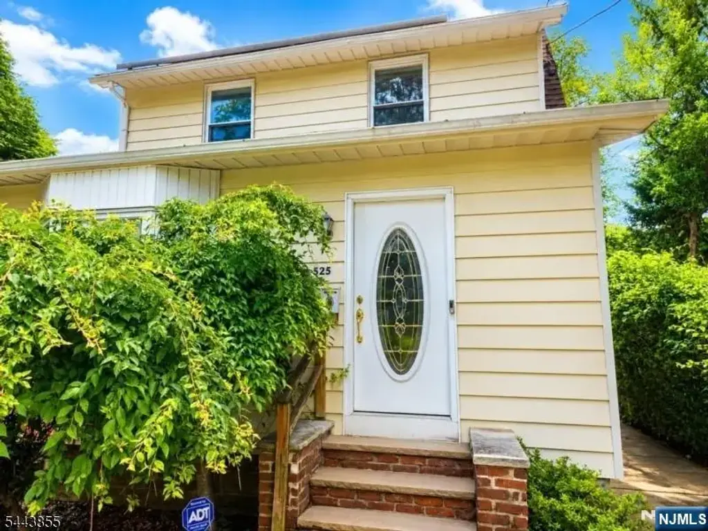 525 Eagle Rock Avenue, West Orange
