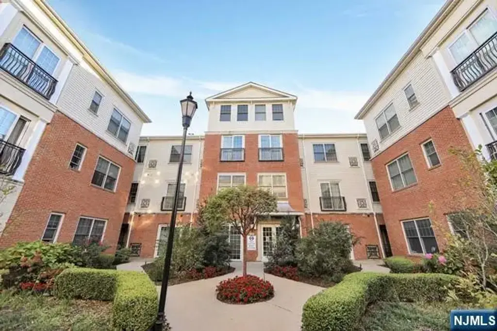 2315 The Plaza Plaza, Tenafly