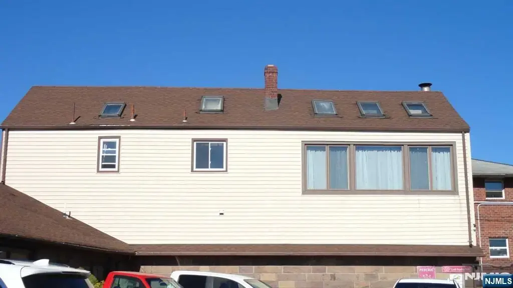 541 Westminster 2, Lodi