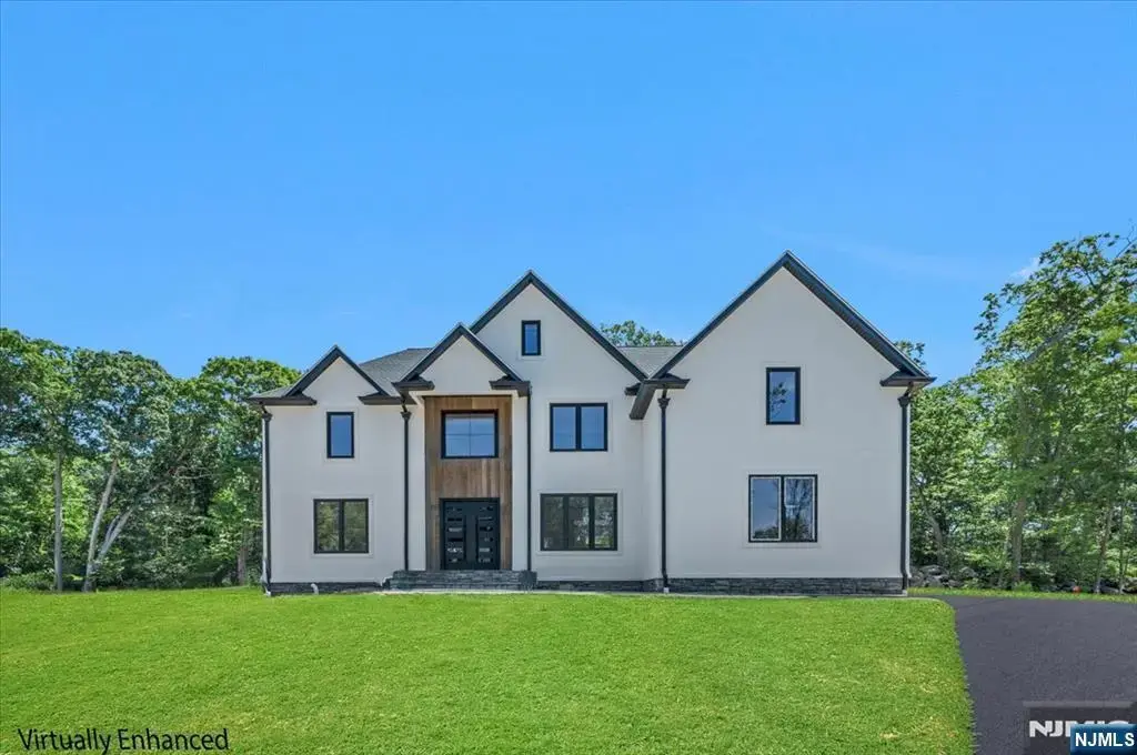 72 Heritage Drive, West Milford