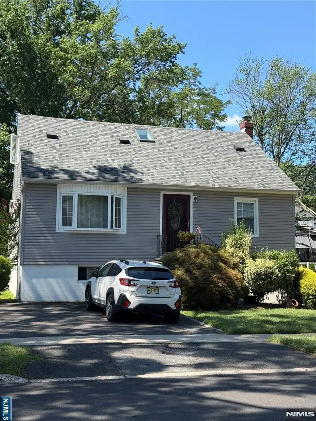 734 E Clark Avenue, Ridgefield