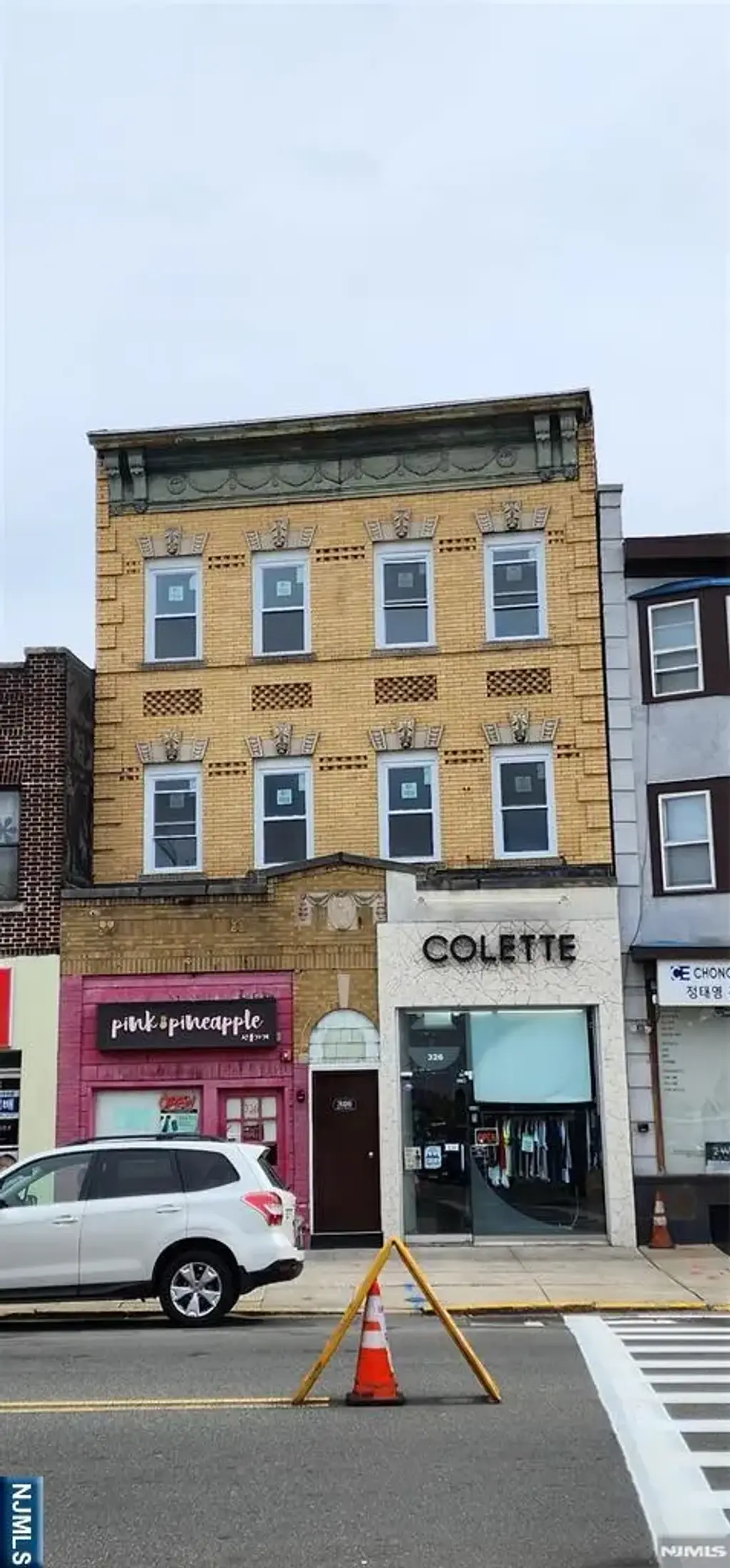 326 Broad, Palisades Park