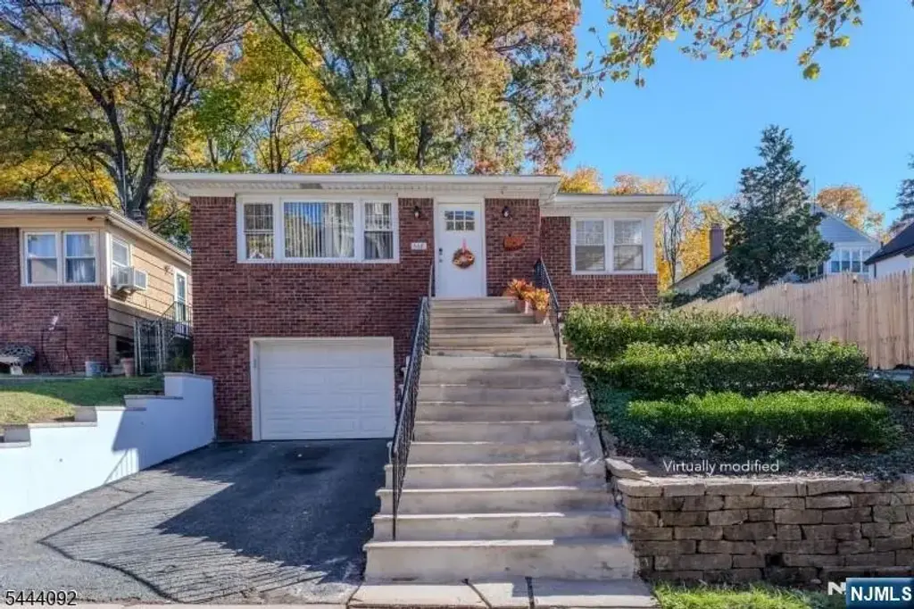668 Lincoln Avenue, Orange