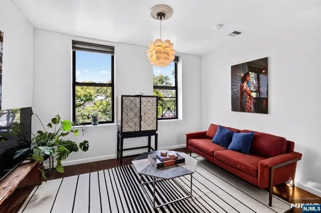 222 48th 4f, Union City