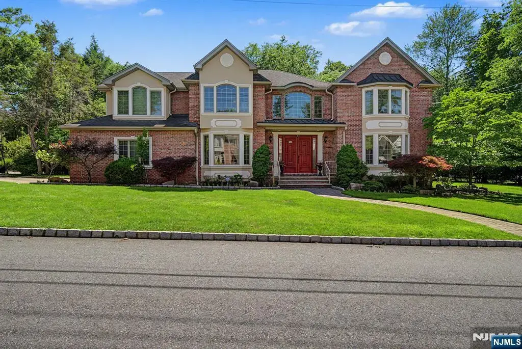 29 Meadow Street, Demarest