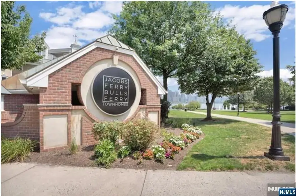 169 Price 169, West New York