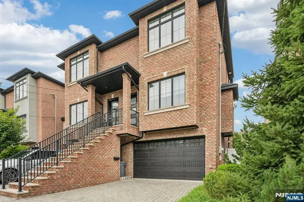 85 Washington Avenue 85, Cliffside Park