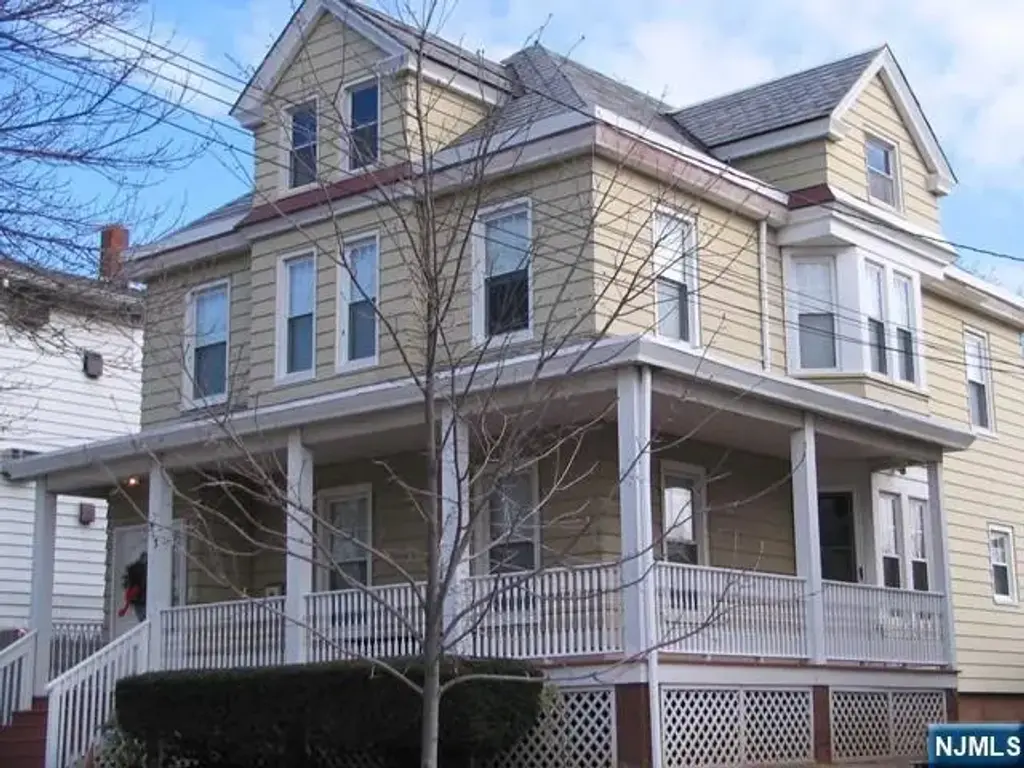 313 Madison Street, Carlstadt