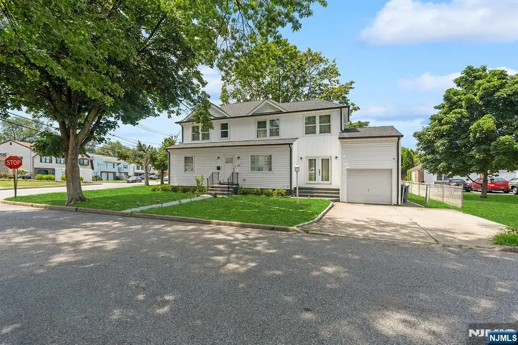 65 Woodward Street, Saddle Brook