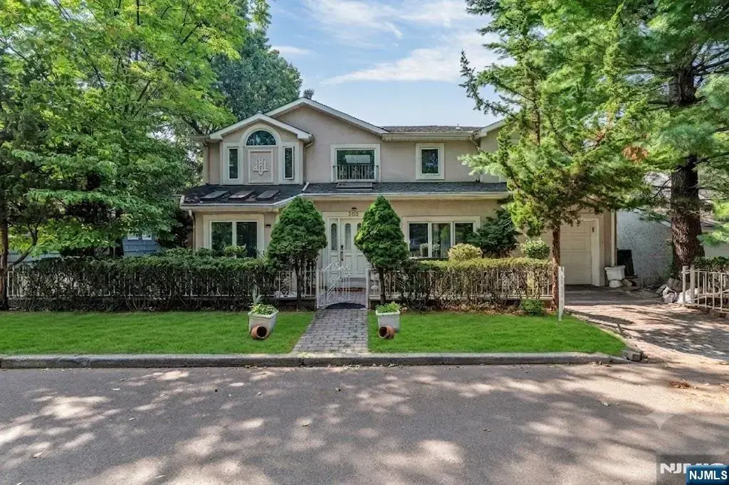 703 Stewart Street, Ridgefield