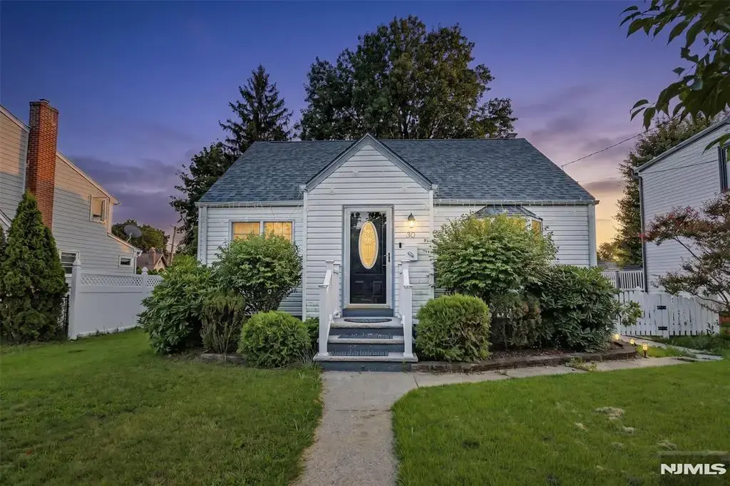 30 Schuyler Avenue, Pompton Lakes