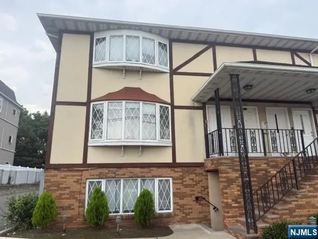 396 Harrison 101, Lodi