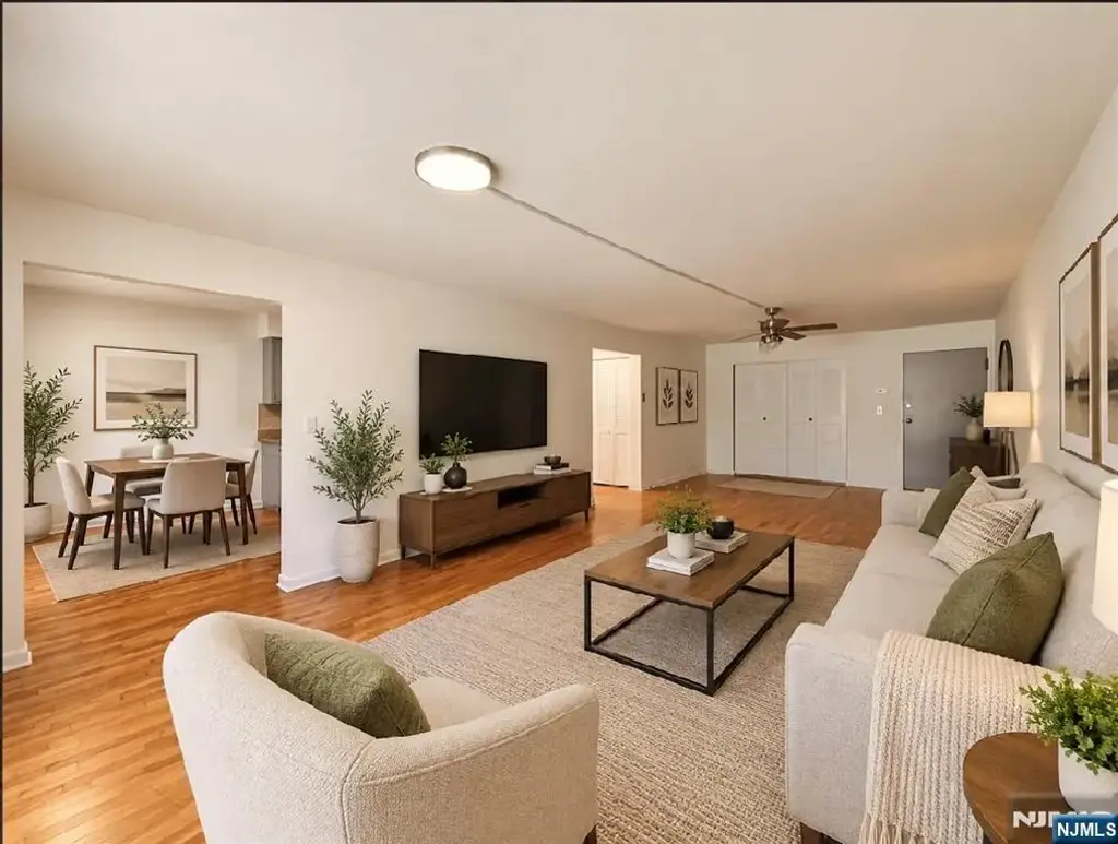 137 Orient, Rutherford
