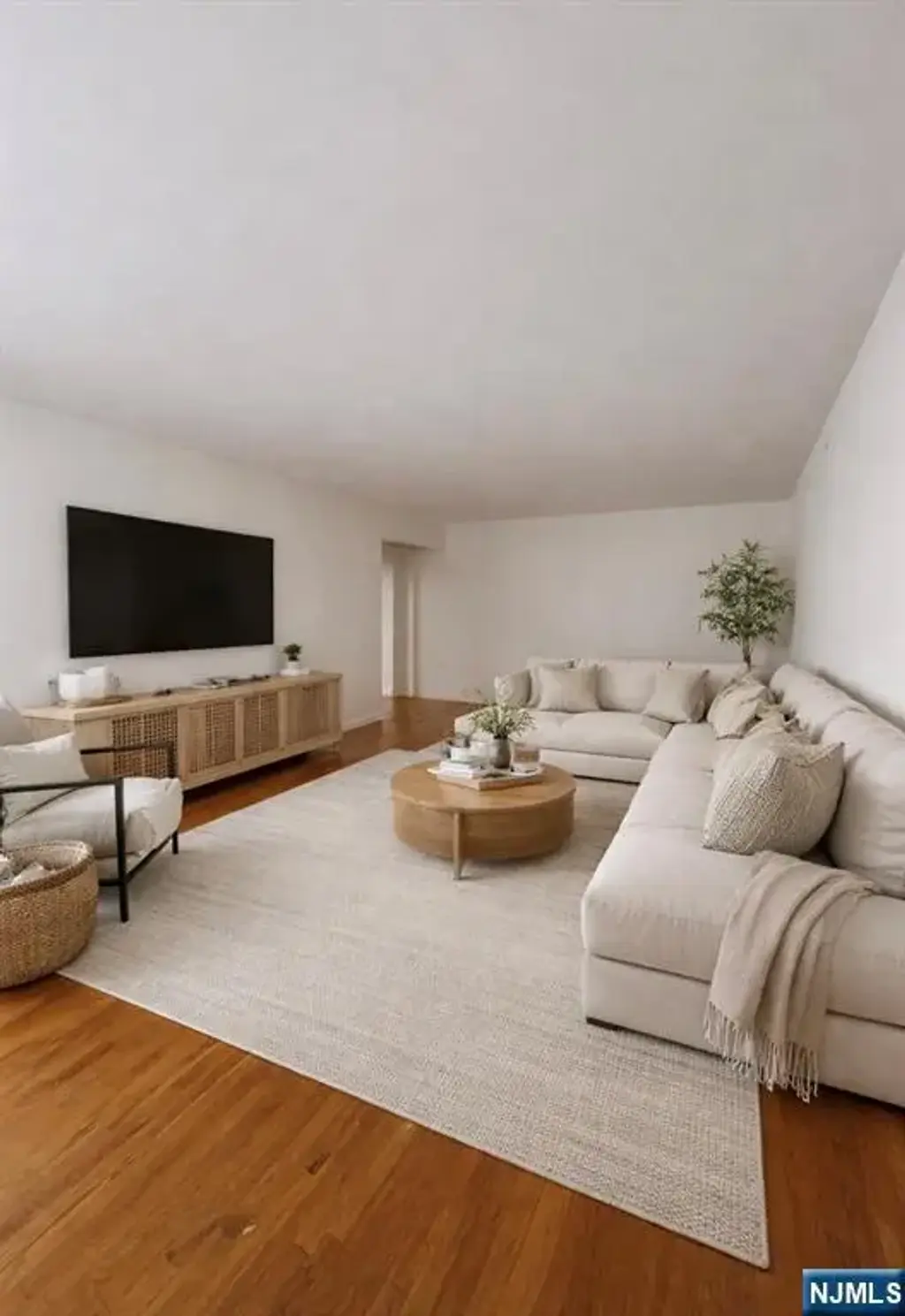565 Grove Street F-2, Clifton