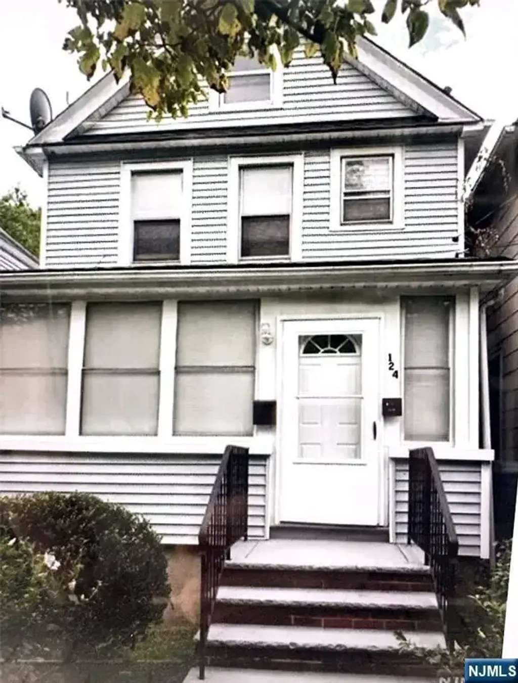 124 Spring, Leonia