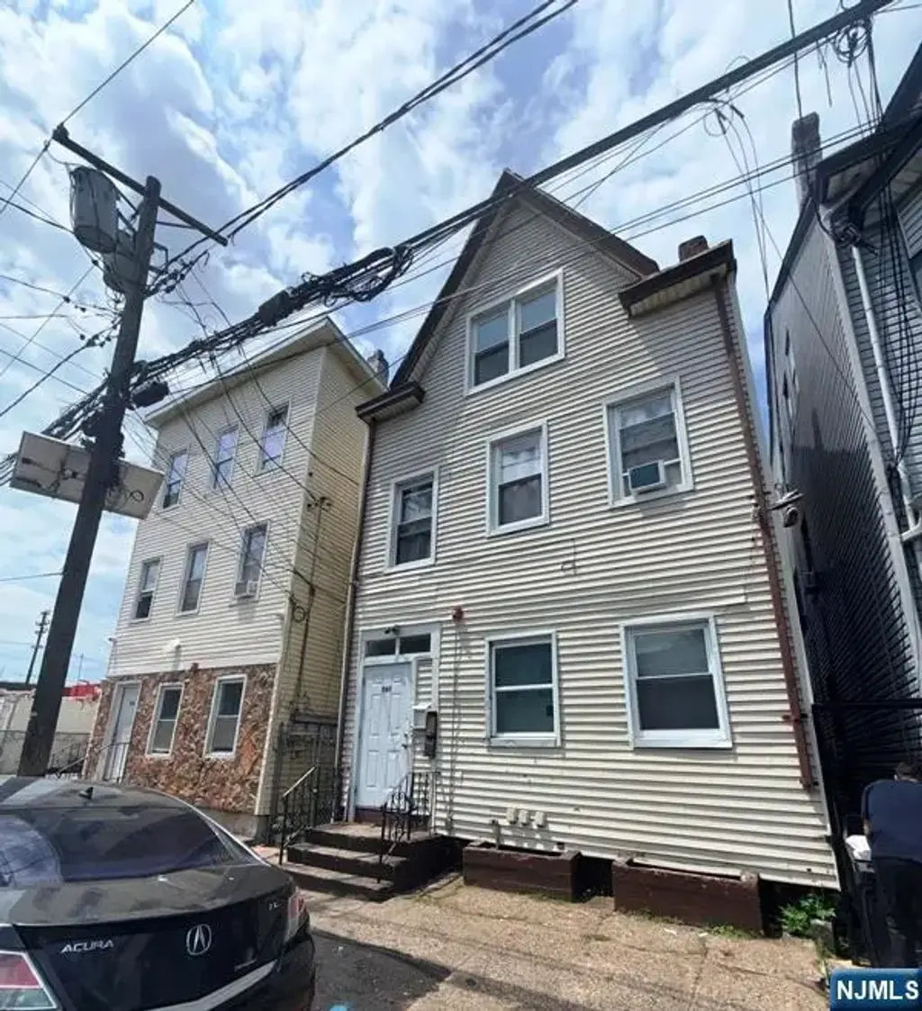 562 Summer Street, Paterson