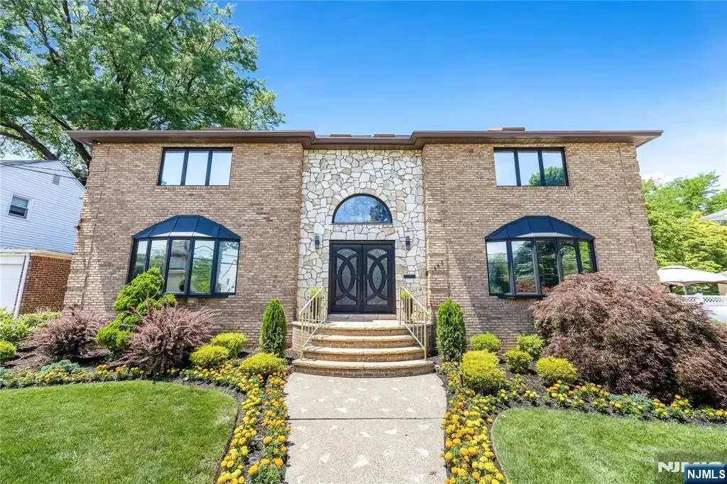 141 Burton Avenue, Hasbrouck Heights