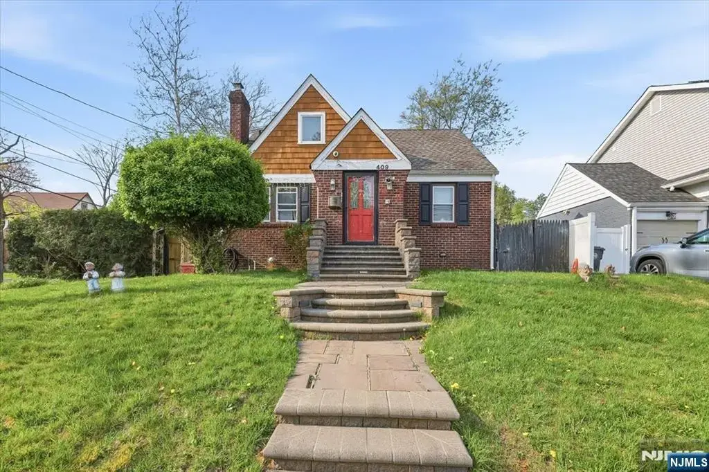 409 Tryon, Englewood