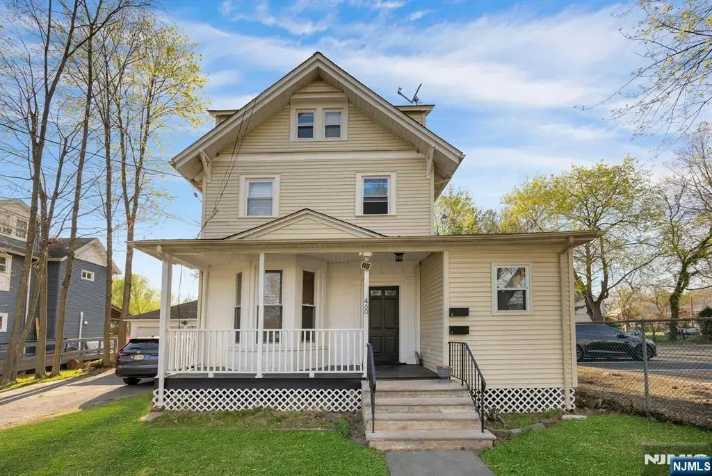 460 Orchard 2, Englewood