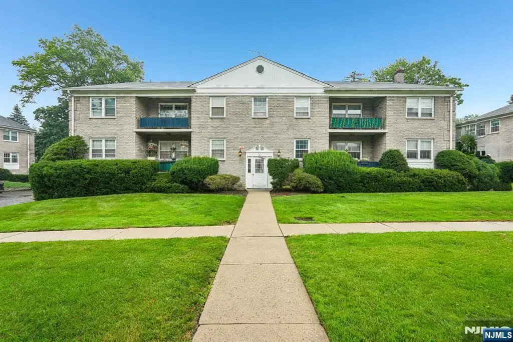 135-167 S Maple 143 B, Ridgewood