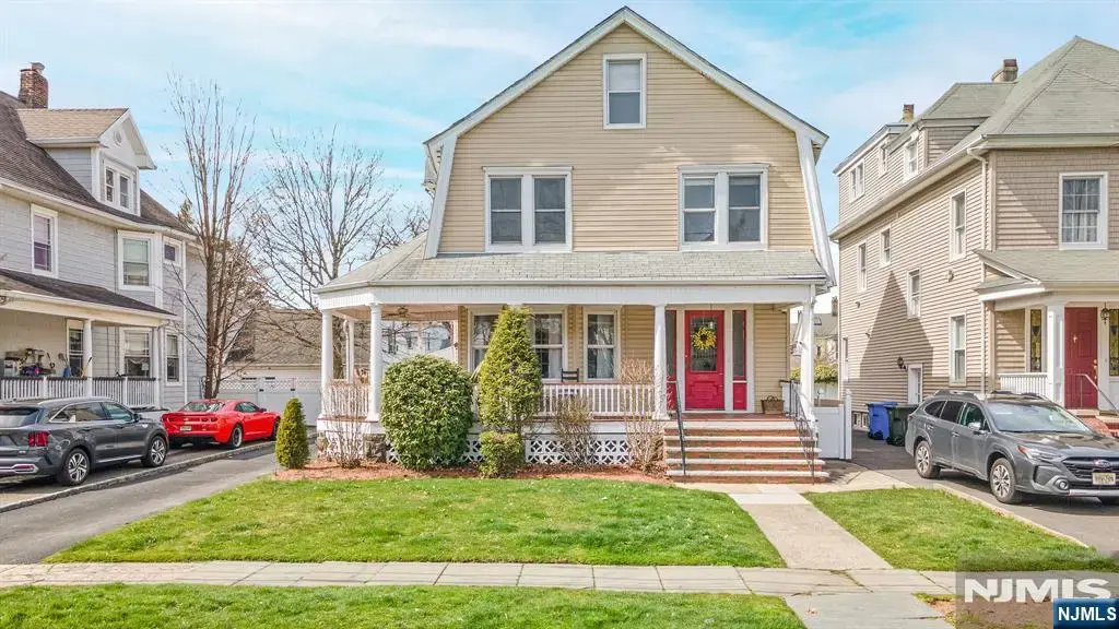 206 Mortimer Avenue, Rutherford