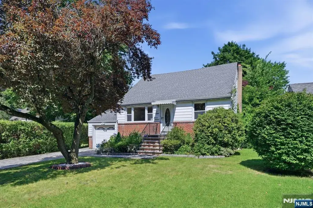 161 Brookdale Street, Maywood