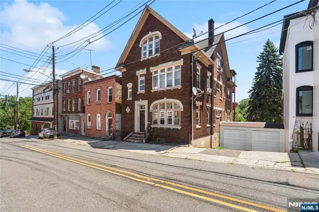 80 Front Street, Paterson