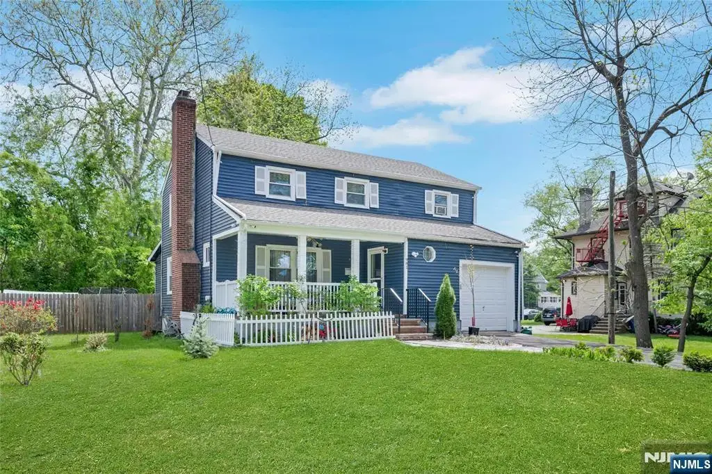 981 Carnegie Avenue, Plainfield