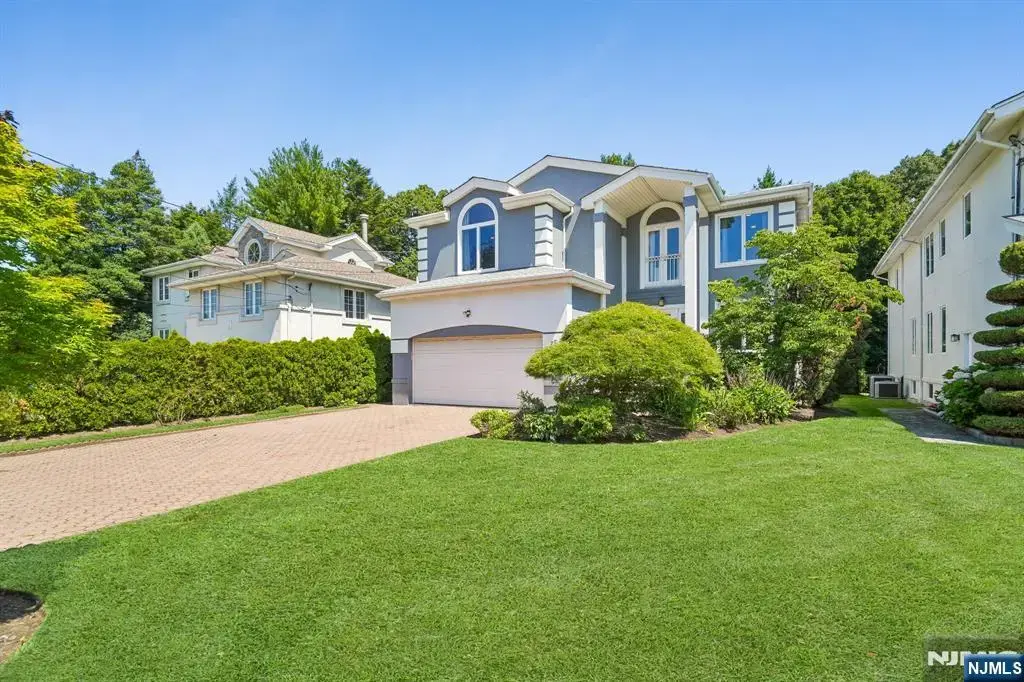 87 Irving Avenue, Englewood Cliffs