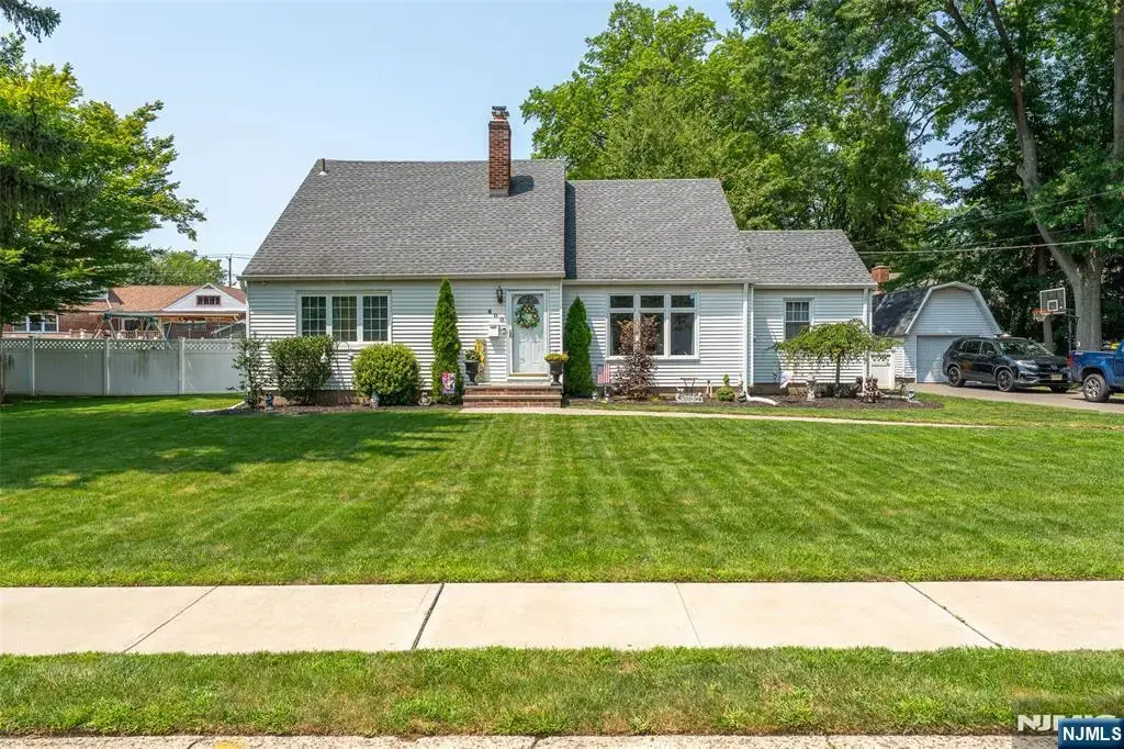 800 Asbury Street, New Milford