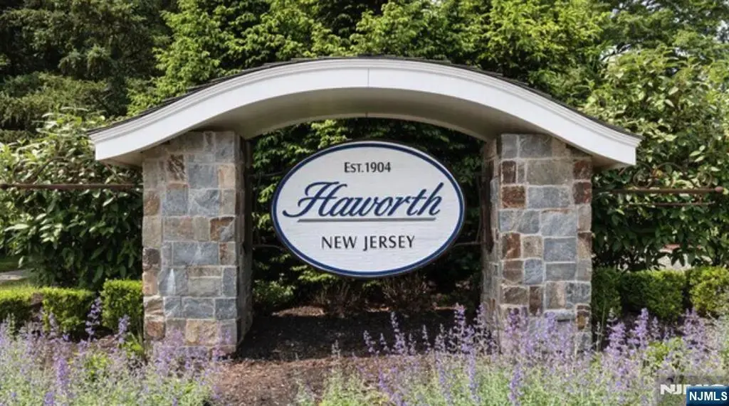 194 Garfield Street, Haworth
