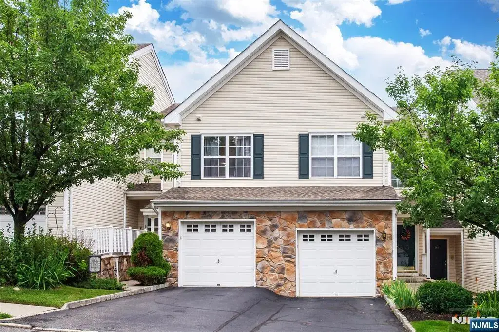 145 Mountainside Drive, Pompton Lakes