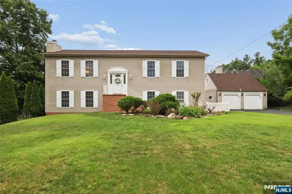 127 Clark Avenue, Old Tappan